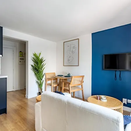 Close To Center Of I Fully Equipped Apartment
