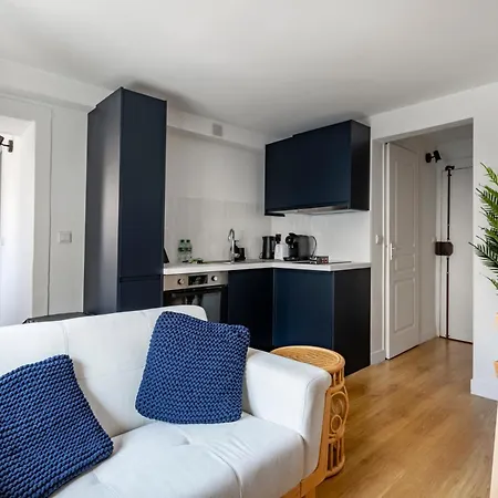 Apartment Close To Center Of I Fully Equipped